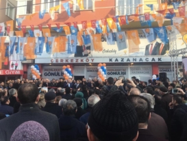 Kozuva’nın Kızılpınar Seçim Bürosu Açılışı Gövde Gösterisine Dönüştü