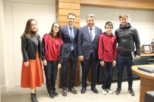 İlkokulu öğrencileri ÇOSB Başkanı Eyüp Sözdinler ile röportaj yaptı…