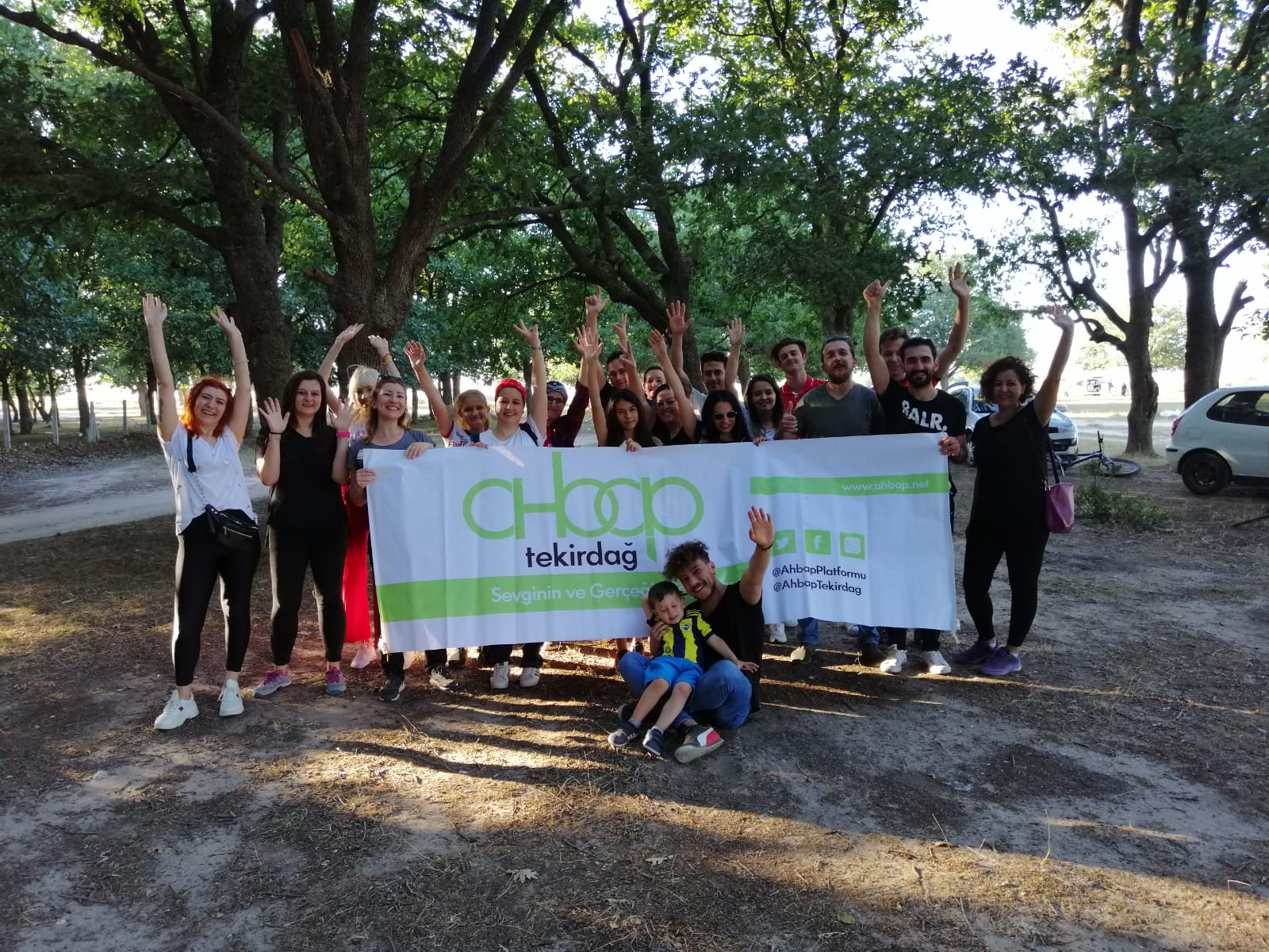 Ahbap Piknik Alanlarından 70 Torba Çöp Topladı