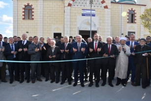 Anadolu İmam Hatip Lisesi Üftade Uygulama Camii’si açıldı