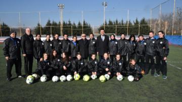 Başkan Sarıkurt’tan ÇBSK Kadın Futbol Takımına Ziyaret