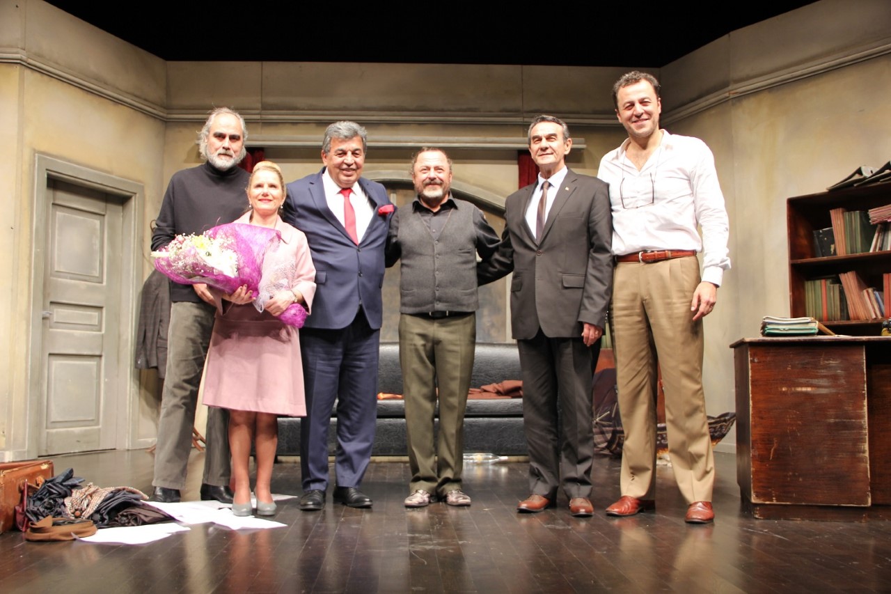 İstanbul Devlet Tiyatrosu’nun Usta Oyuncuları ÇOSB’de Sahne Aldı