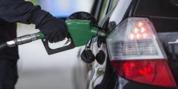 Petrolde sert düşüş! Gözler benzin ve motorin fiyatlarında: Salı günü…