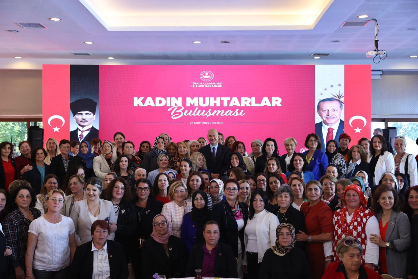 İç İşleri Bakanı Süleyman Soylu Edirne de Kadın Muhtar İle Buluştu
