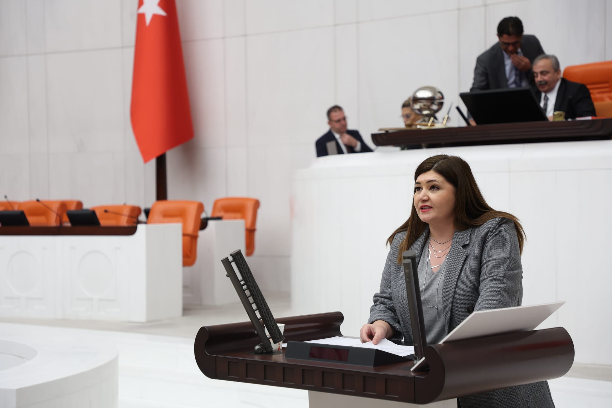 İYİ PARTİ TEKİRDAĞ MİLLETVEKİLİ SELCAN TAŞÇI’DAN TEĞMENLERE ANLAMLI DESTEK