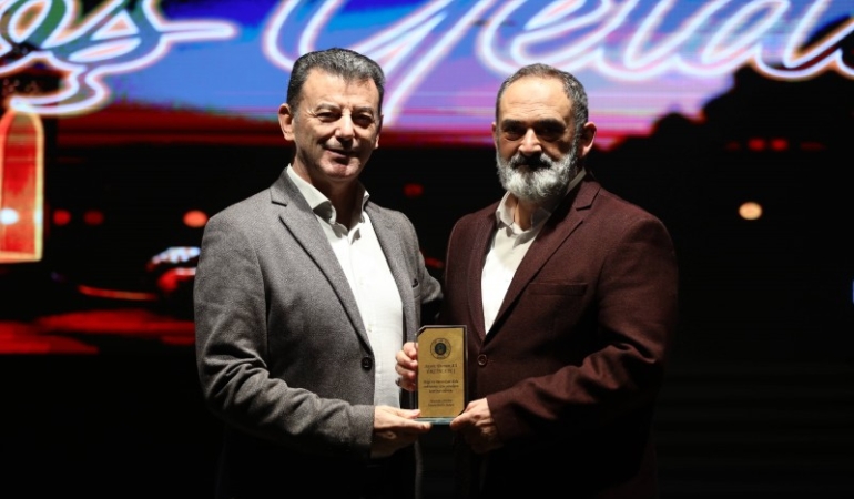 Dursun Ali Erzincanlı’nın Katılımıyla Gönül Sofraları Bülent Ecevit Parkı’nda Kuruldu