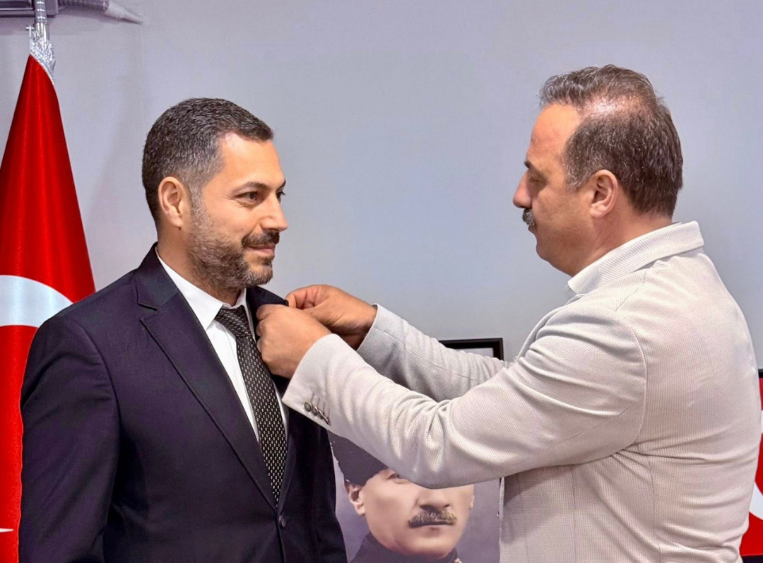 Siyasette Dön Baba Dönelim: Ercan Üçel Bu Kez Anahtar Parti’de