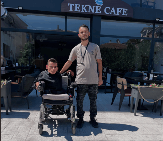 Engelsiz Kapaklı İçin Örnek Adım: Tekne Cafe’ye Erişim Rampası Yapıldı