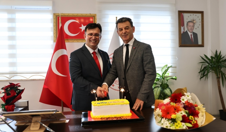 Eğitimde Vefa: Başkan Çetin, Öğretmenler Günü’nde Halil Vardı’yı Ziyaret Etti