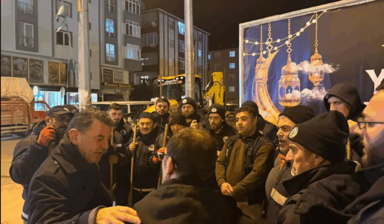 Başkan Çetin Emekçilerle Bir Araya Geldi