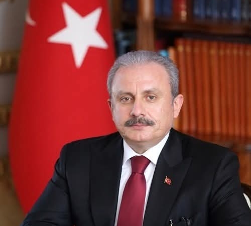 Mustafa Şentop’tan CHP’li Vekillere Sert Tepki: “Milli İradeye Hürmetsizlik”