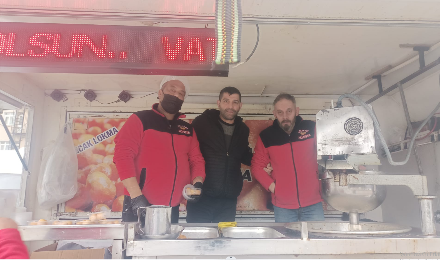 Erkal Kıraathanesi Dualarla Açıldı, Vatandaşa Hayır Lokması İkram Edildi
