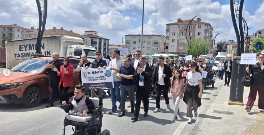 Kapaklı’da Engelliler Haftası İçin Farkındalık Yürüyüşü Düzenlendi